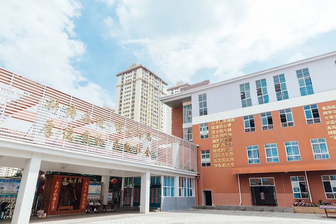 1758276116562005213.jpg d5433d0aad74a790ebc4100f725aee34.jpg